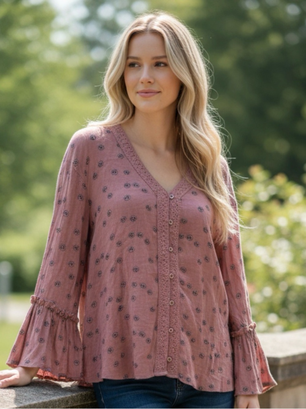 🫶🏻 Maurices Boho Bell Sleeve Top